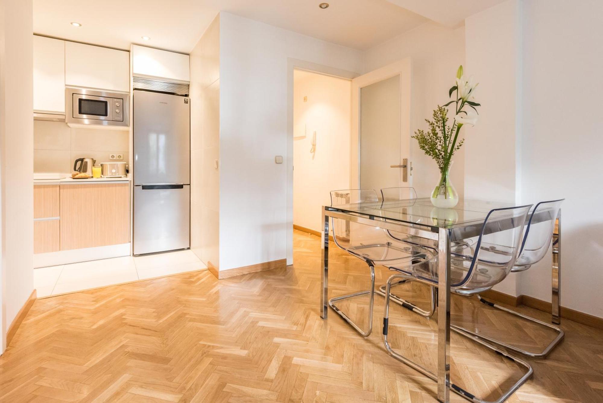 Ferienwohnung Malasana Urban Madrid Exterior foto